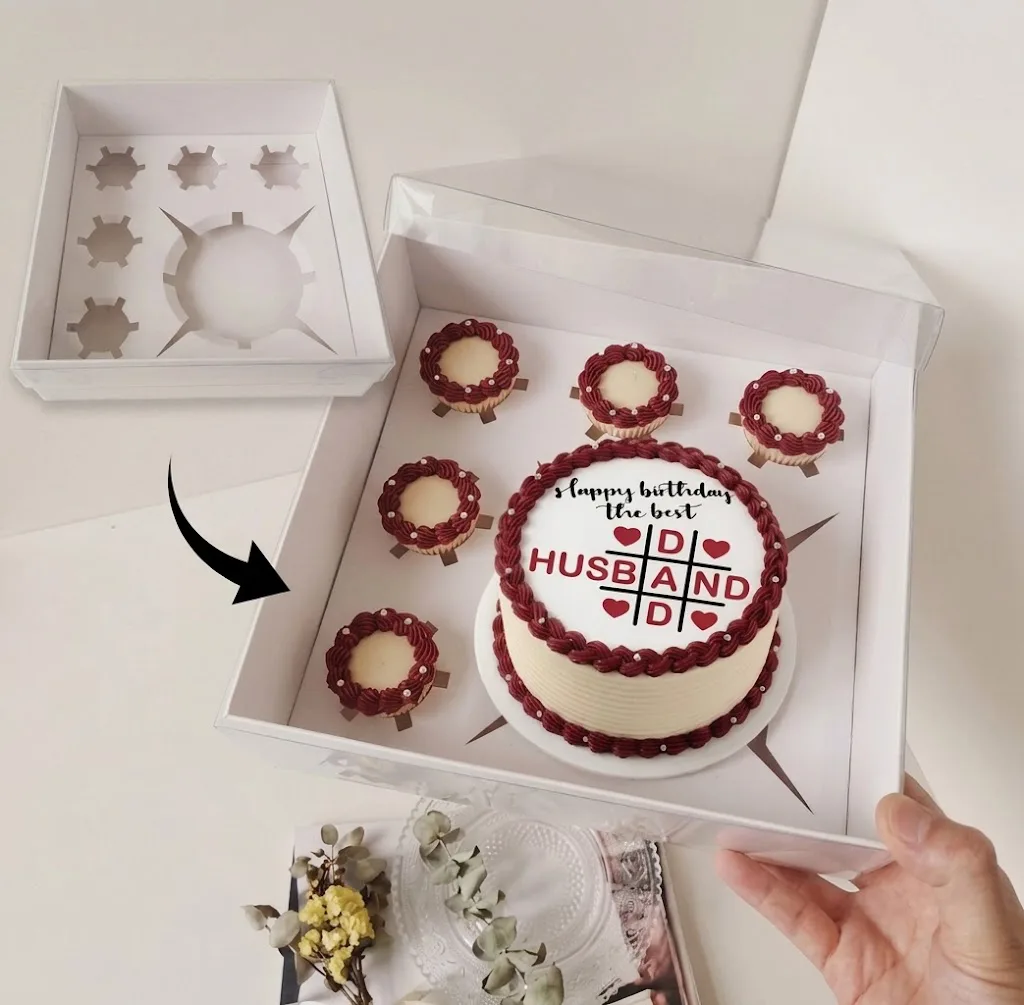 Boîte  à Gâteau Bento Cake et 5 Cupcakes – Emballage Sécurisé avec Insert